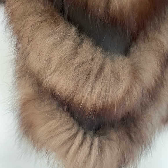 Dolce and Gabbana real fur coat size 6 - Picture 7 of 16